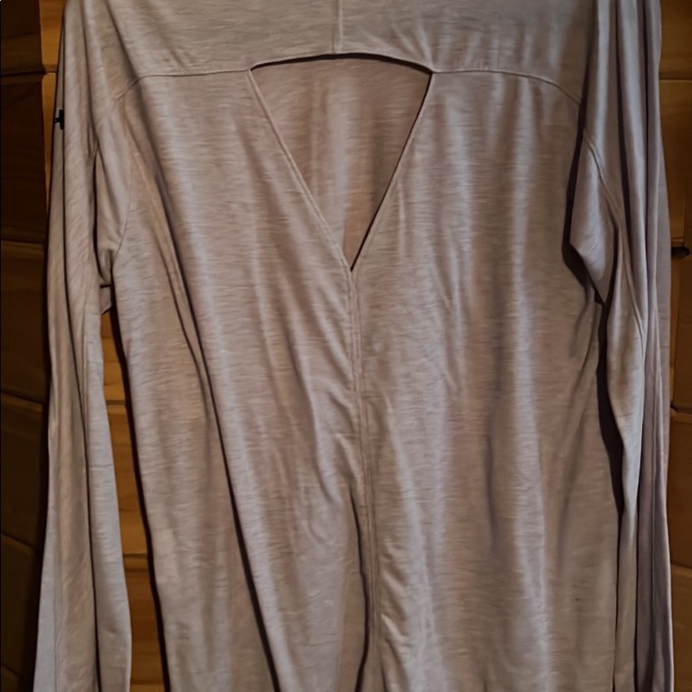 Under armour long sleeve shirts